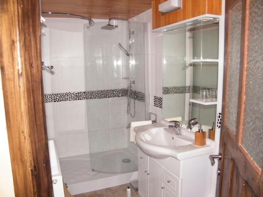 Gite Les 7 Frenes Vaux-sur-Sure Exterior foto